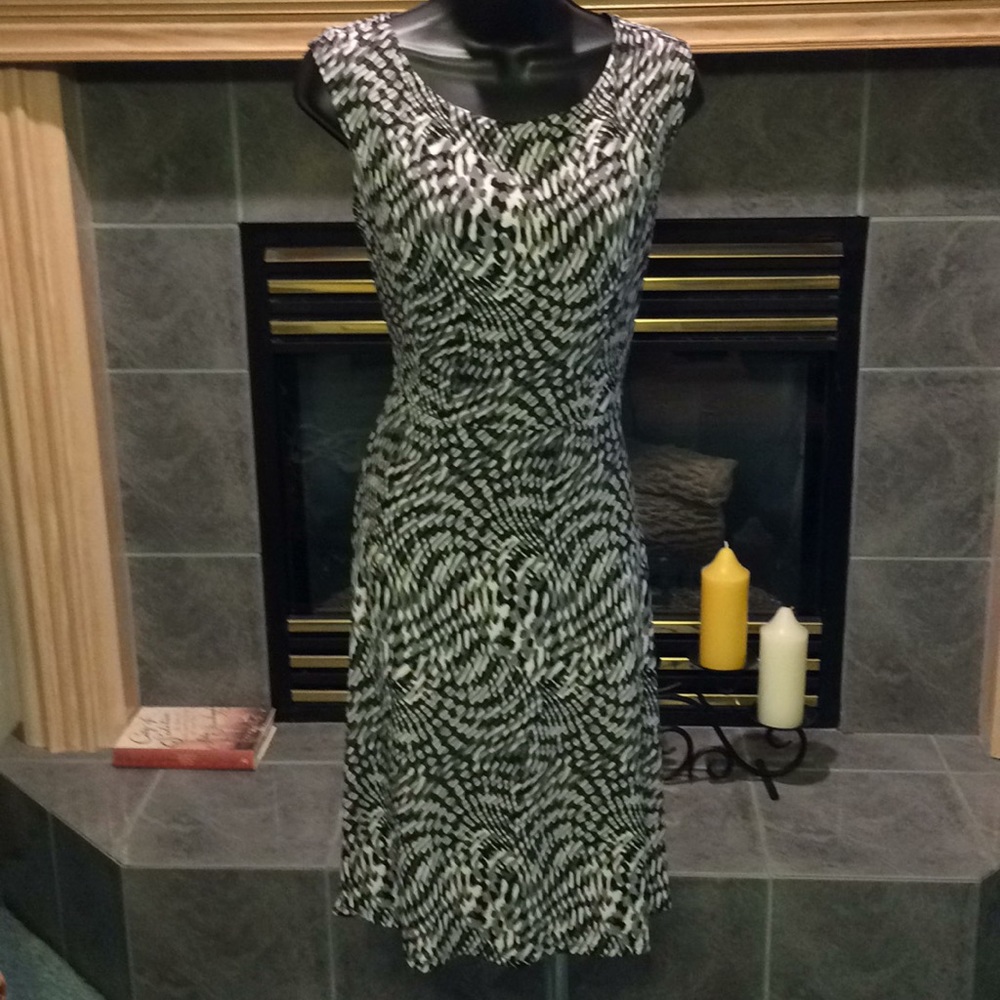 Kasper dress EUC